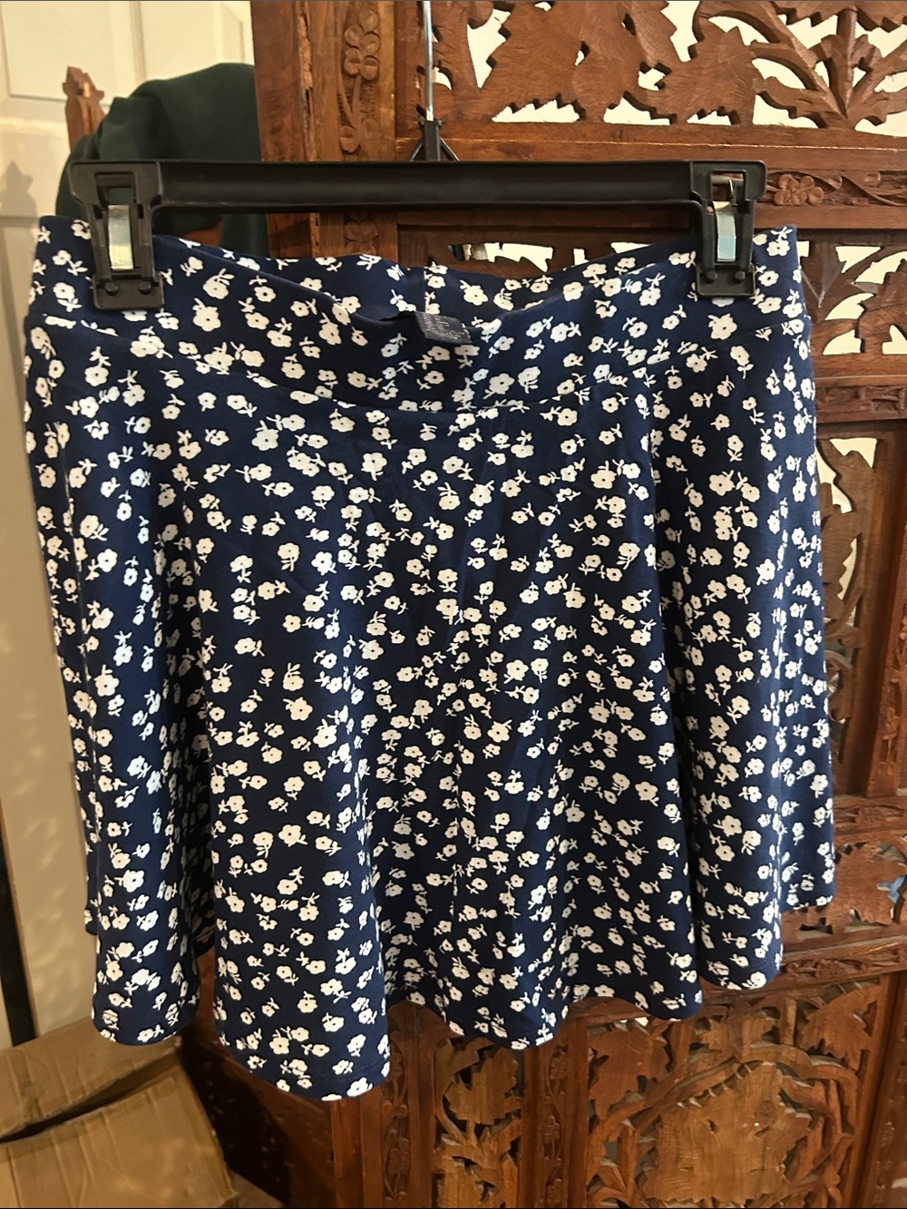 Forever 21 Navy and White Floral Skirt